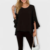 Agnes – Bluse med Flydende Stof og Volanger