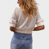 SASCHA | V-hals bluse med broderier