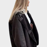 Stine | Stilfuld læderjakke med shearling-besætning